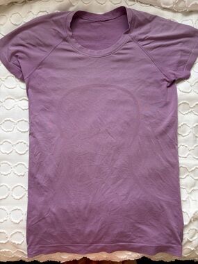 lululemon athletica Short Sleeve Tee in Lavender Purple